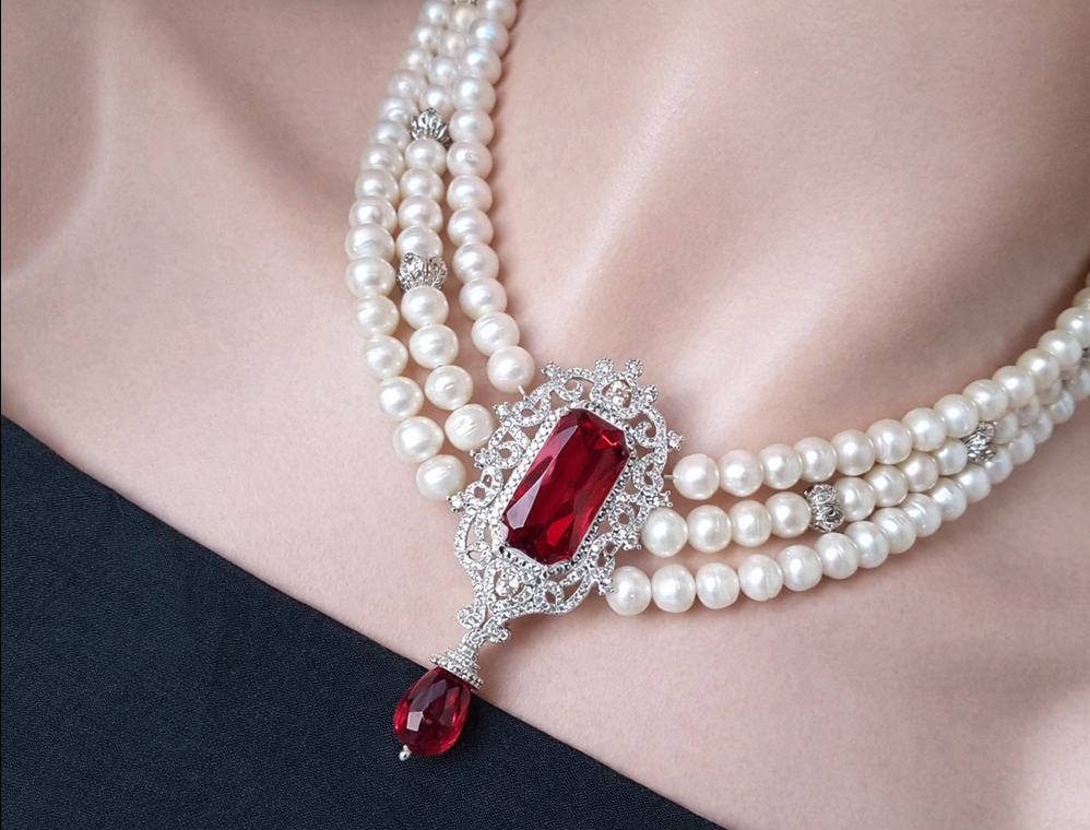 How to Clean Pearl Jewellery at Home: Simple Care Tips to Keep Your Pearls Shining
