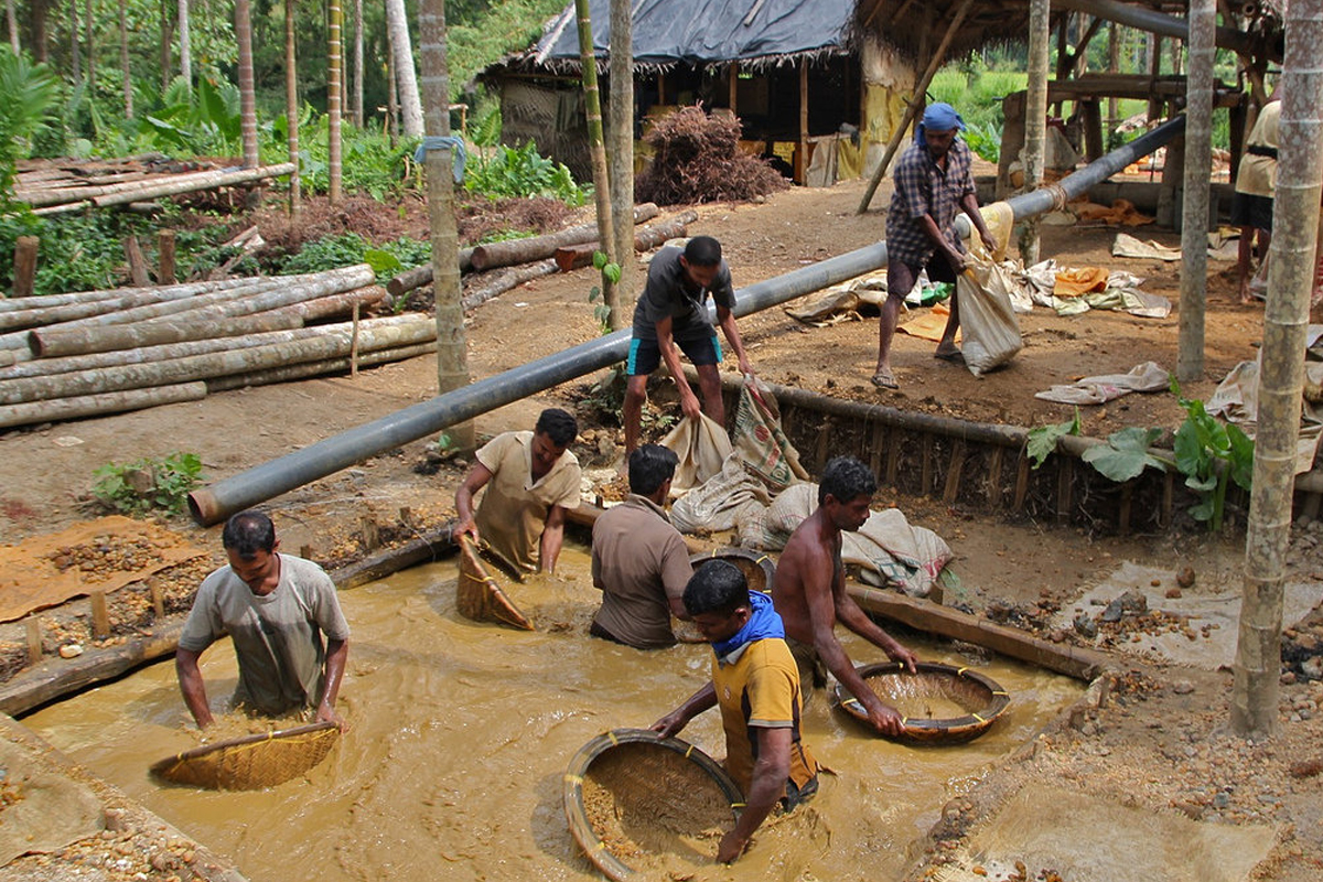 Ethical sourcing in gemstones